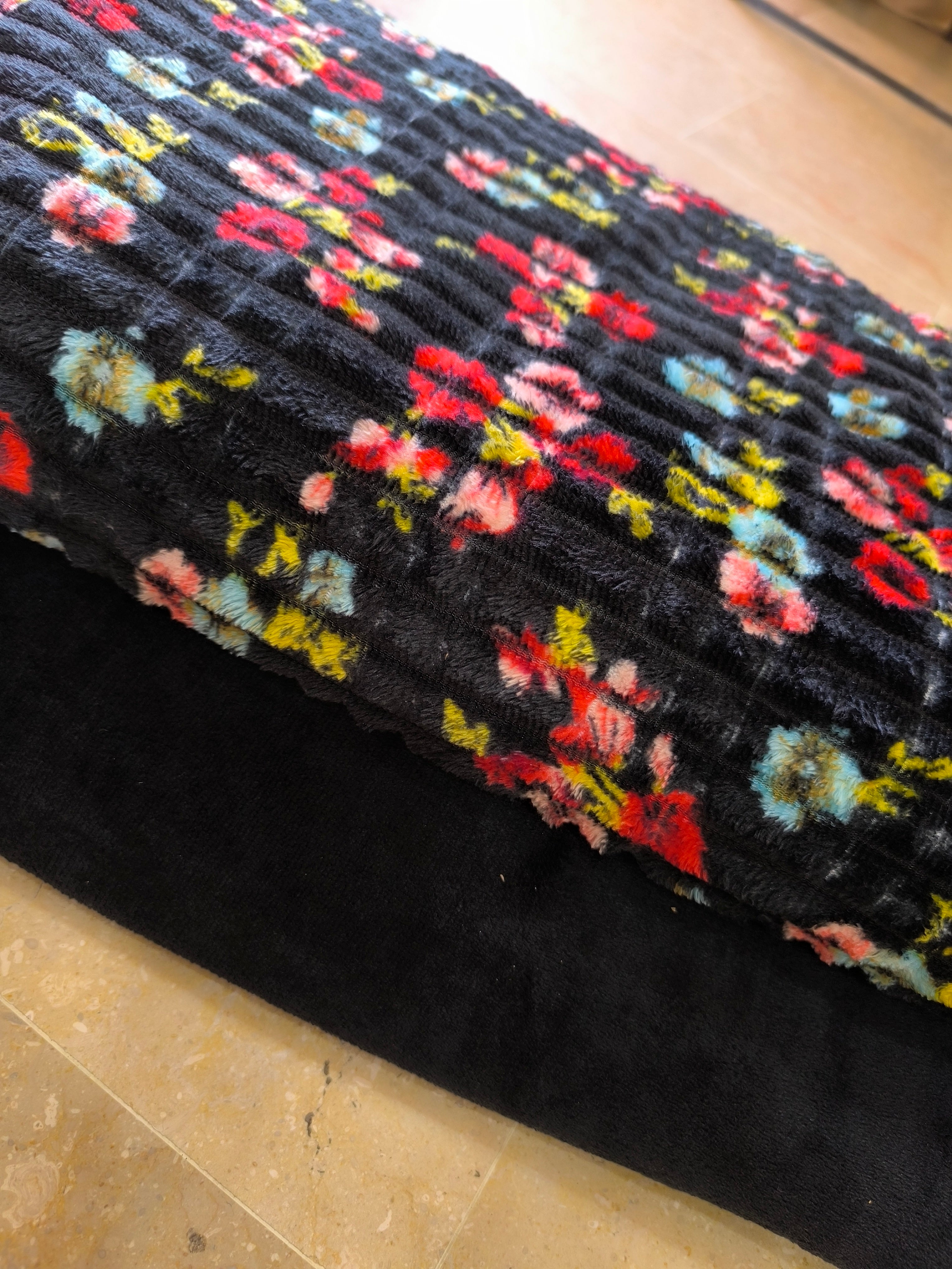 Small 3D Wool Pattern