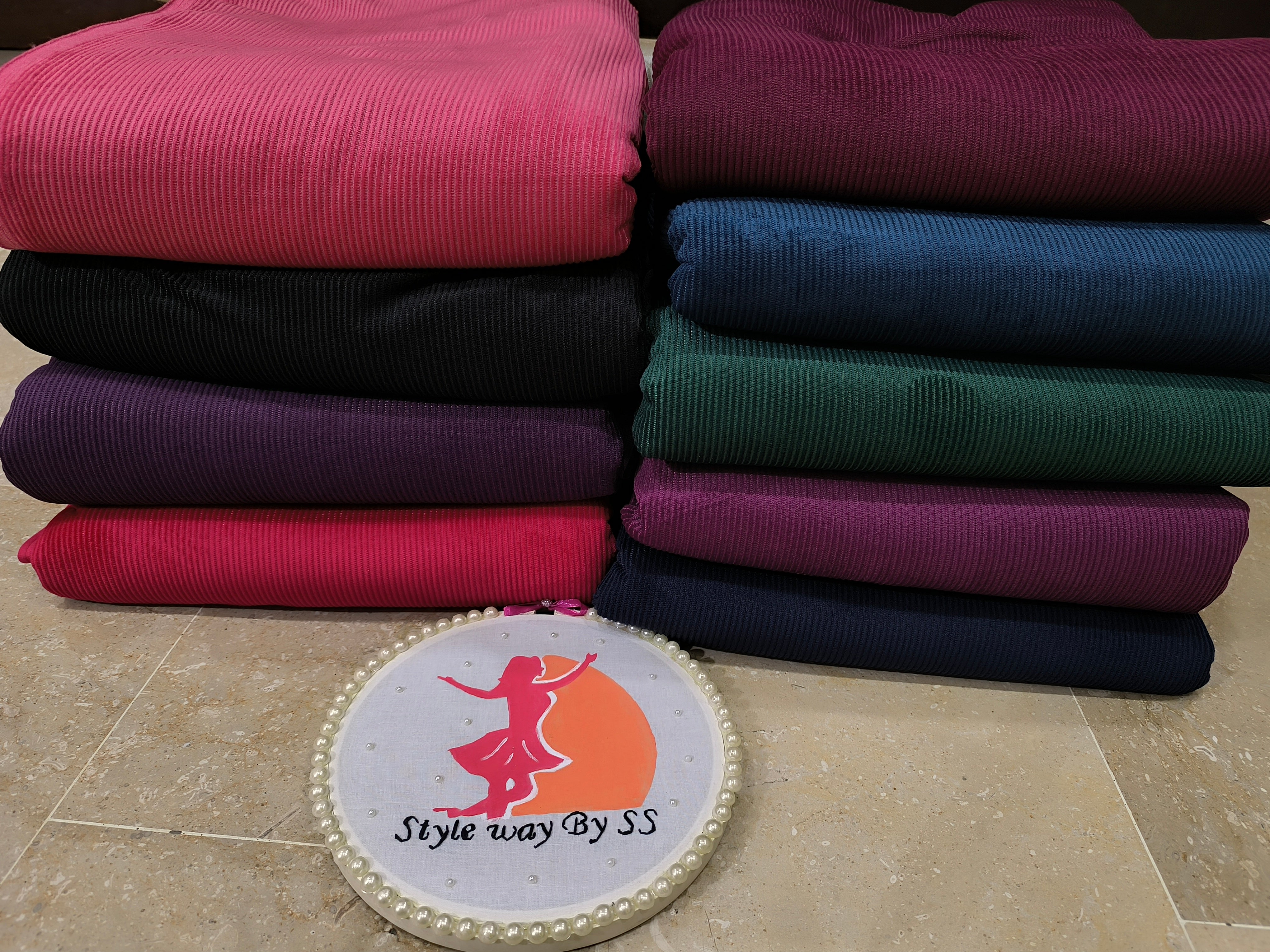 Cortraye Velet Plain lining